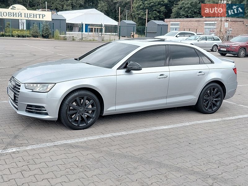 Седан Audi A4 2016 в Чернигове