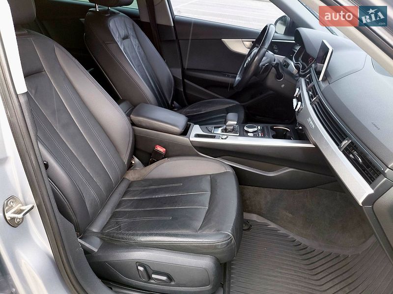 Седан Audi A4 2016 в Чернигове