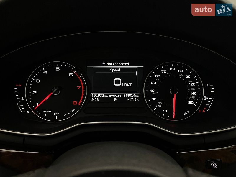 Седан Audi A4 2016 в Киеве