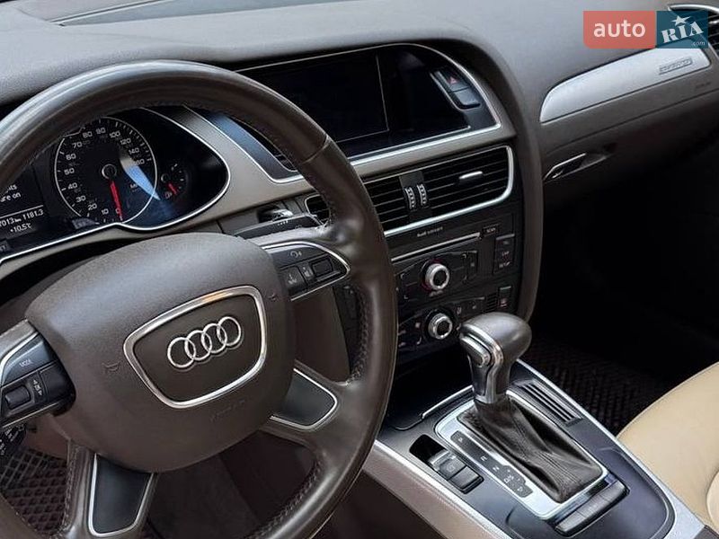 Седан Audi A4 2012 в Кагарлыке