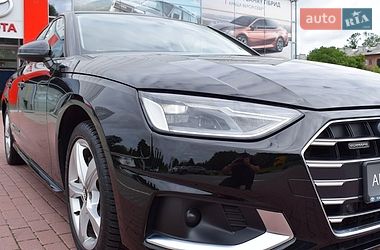 Седан Audi A4 2021 в Житомирі