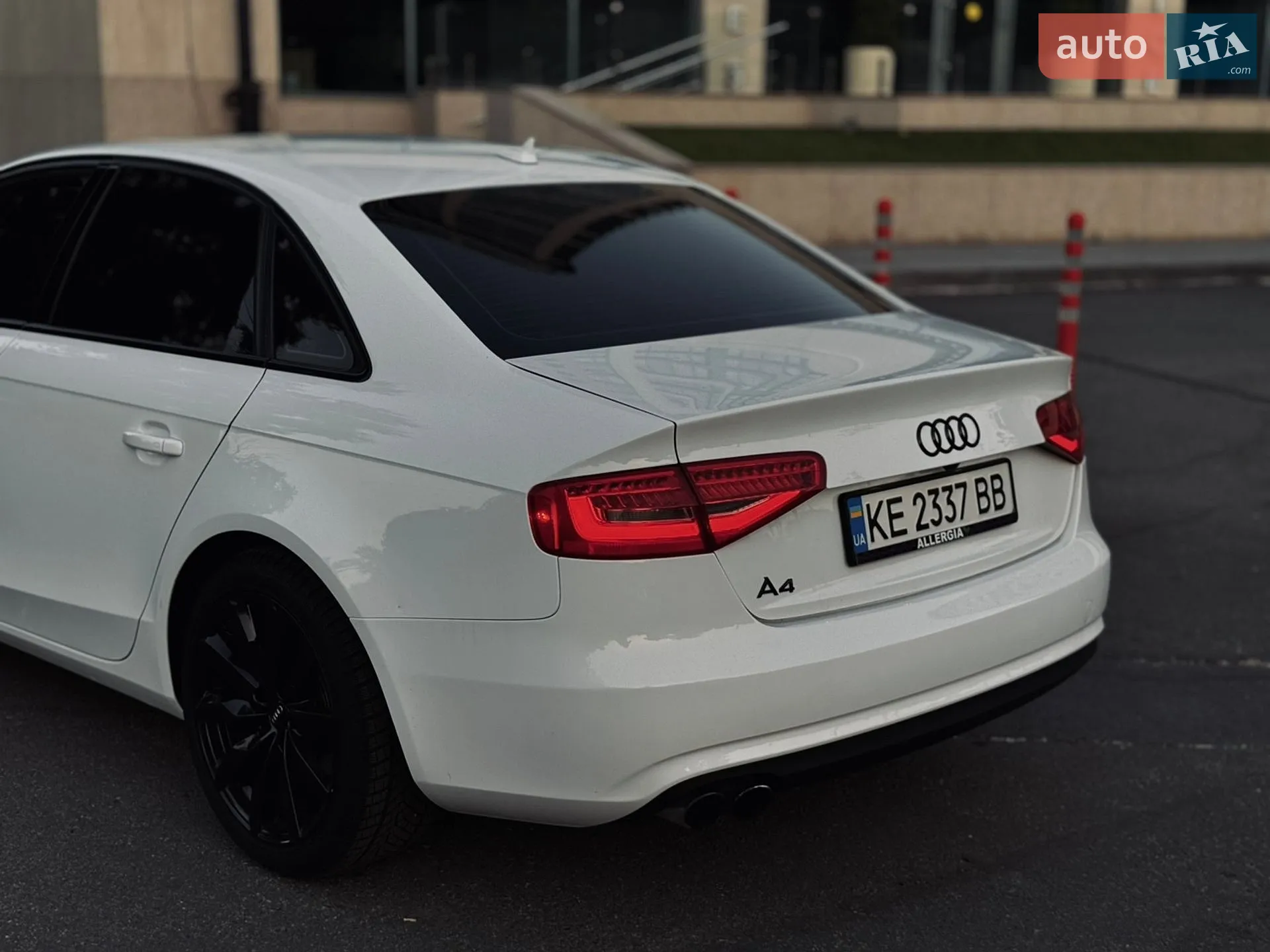 2012 Audi A4 - мініатюра 9