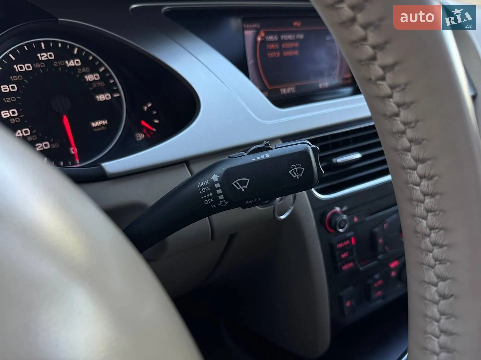 2012 Audi A4 - мініатюра 18