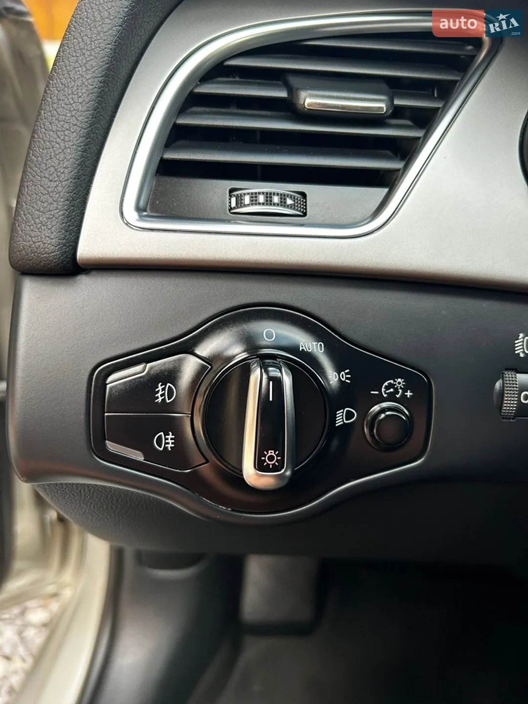 2012 Audi A4 - мініатюра 30