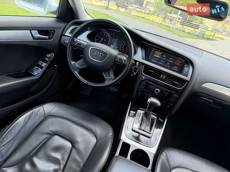 Седан Audi A4 2014 в Одессе