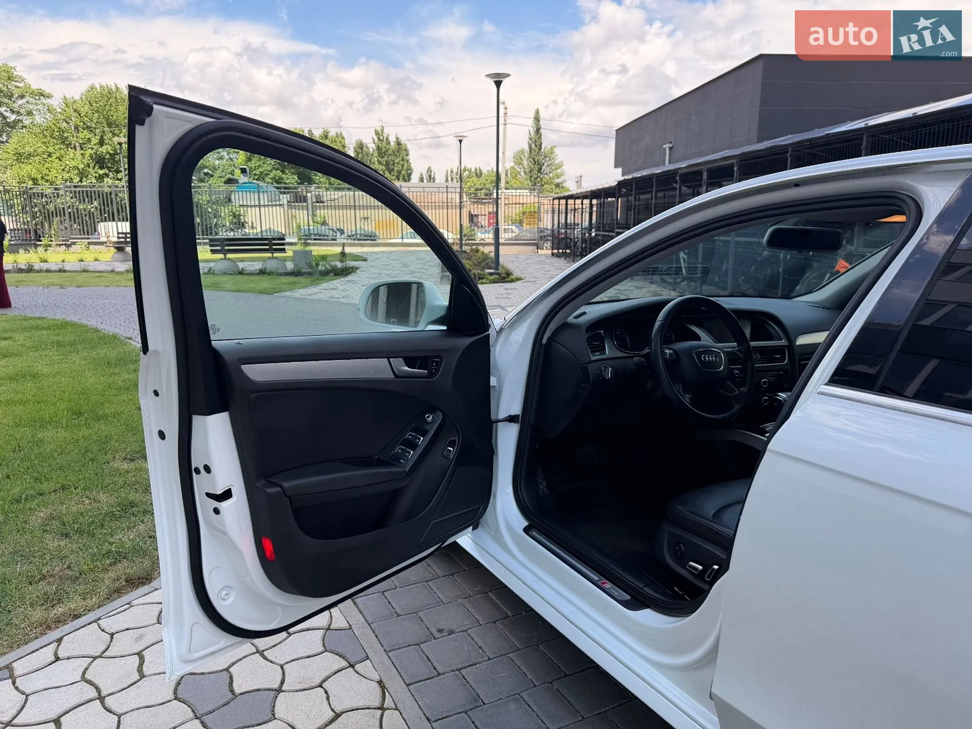 2014 Audi A4 - мініатюра 112