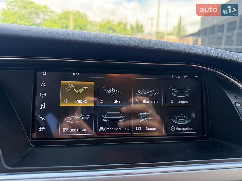 Седан Audi A4 2014 в Одессе