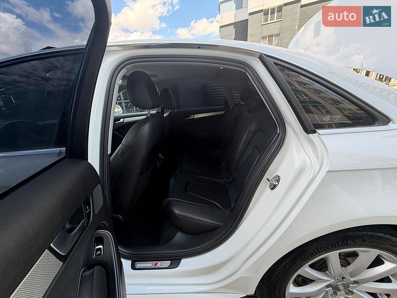 Седан Audi A4 2014 в Одессе