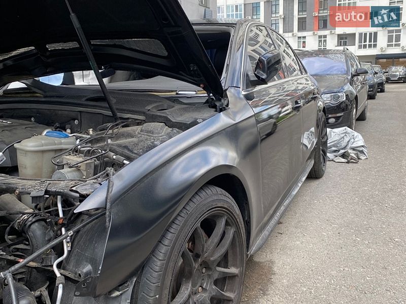 Седан Audi A4 2014 в Києві