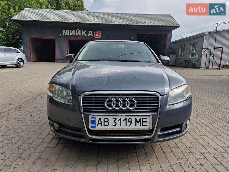 Седан Audi A4 2006 в Хмельнике