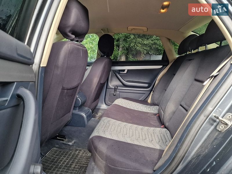 Седан Audi A4 2006 в Хмельнике