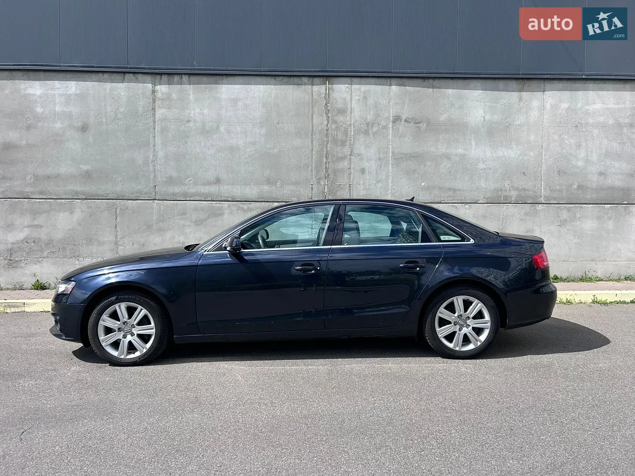 2011 Audi A4 - мініатюра 24