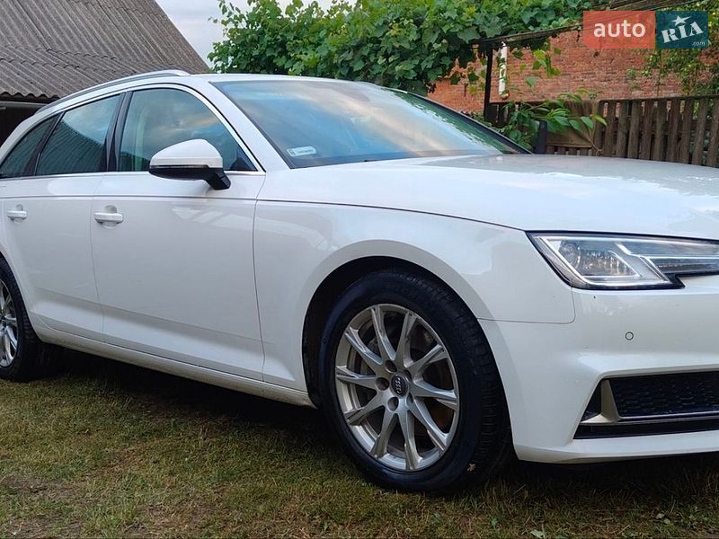 Audi A4, фото з оголошення