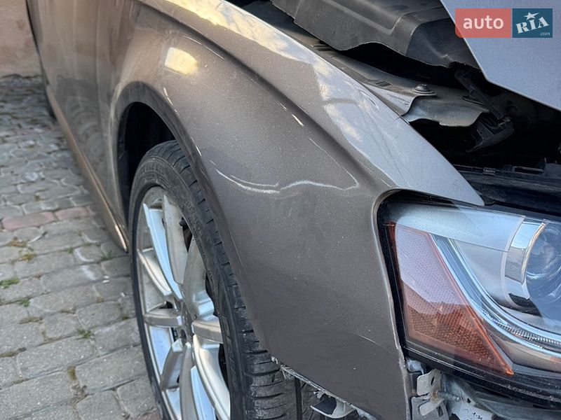Седан Audi A4 2014 в Івано-Франківську