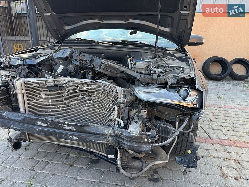 Седан Audi A4 2014 в Івано-Франківську
