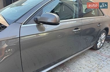 Седан Audi A4 2014 в Івано-Франківську