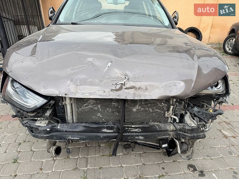 Седан Audi A4 2014 в Івано-Франківську