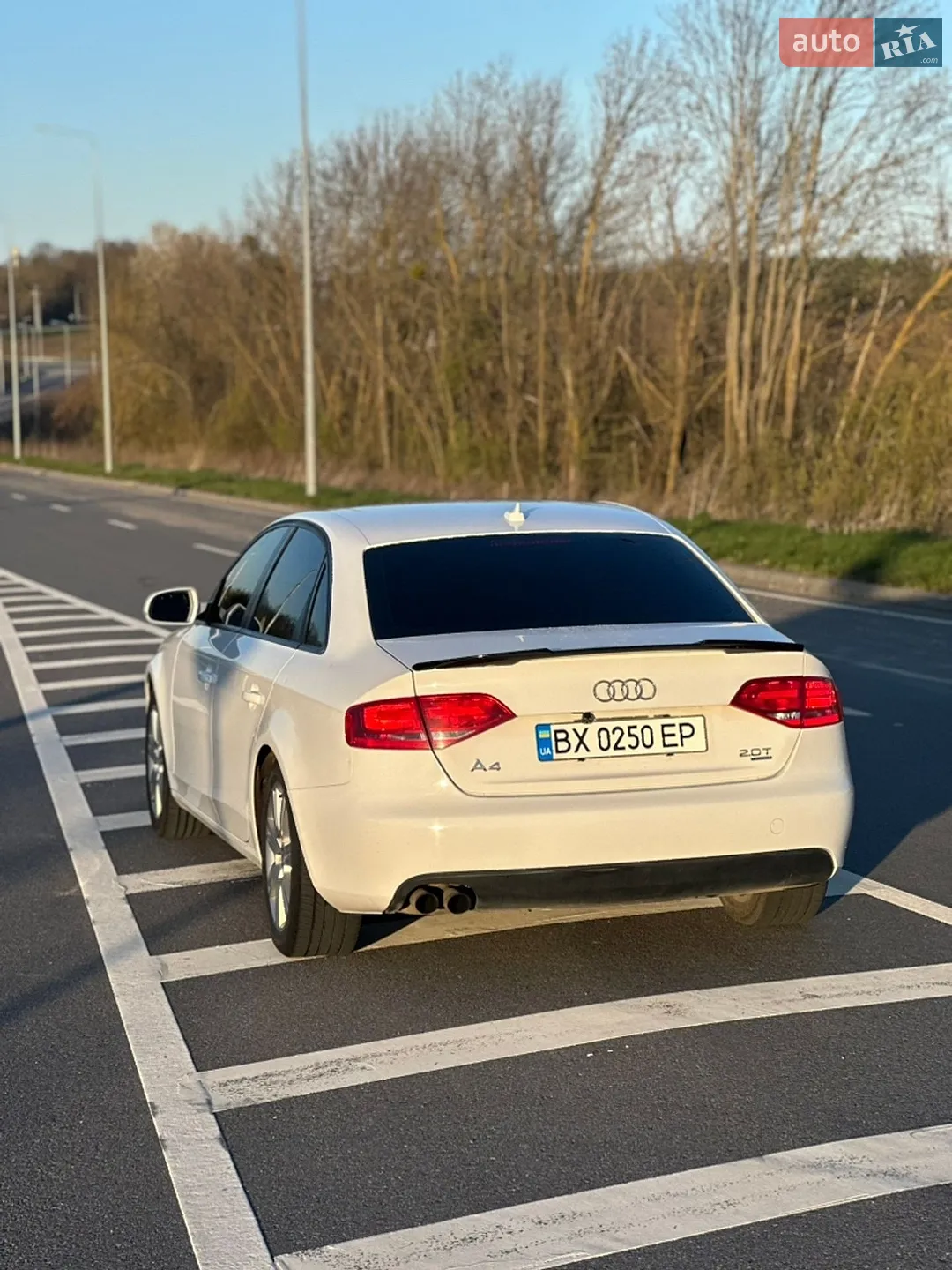 2010 Audi A4 - мініатюра 4