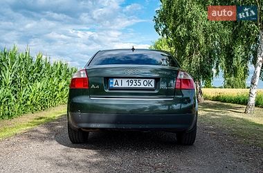Седан Audi A4 2001 в Обухове