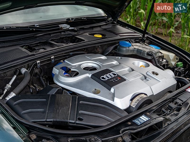 Седан Audi A4 2001 в Обухове