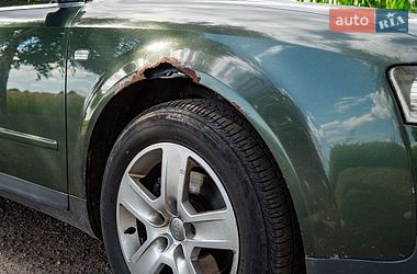 Седан Audi A4 2001 в Обухове