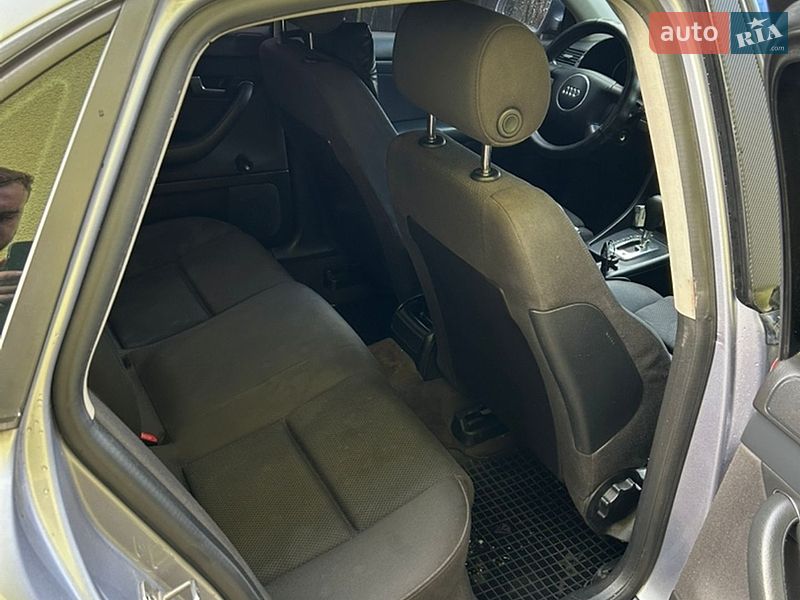 Седан Audi A4 2003 в Вышгороде