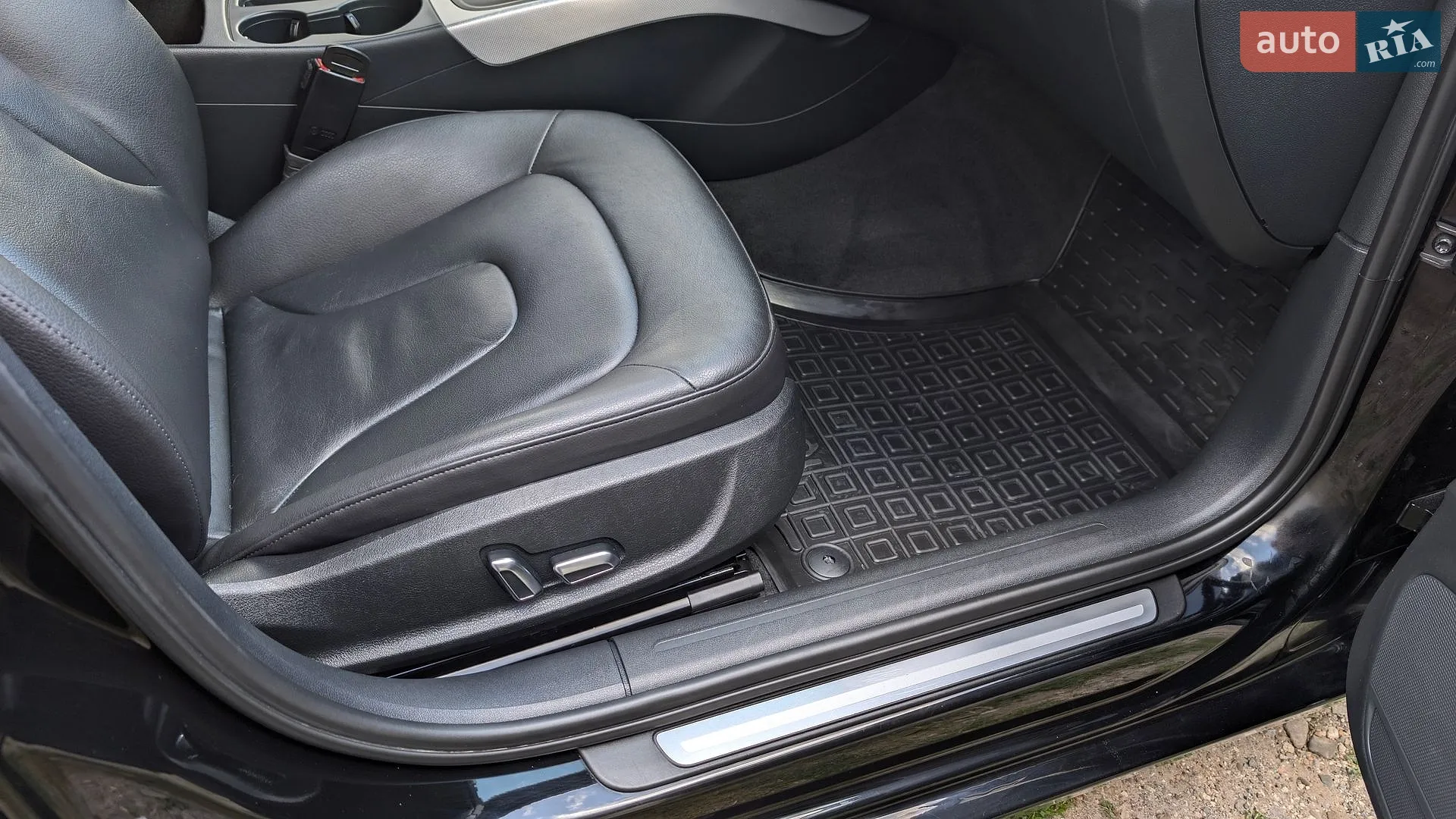 2013 Audi A4 - мініатюра 33