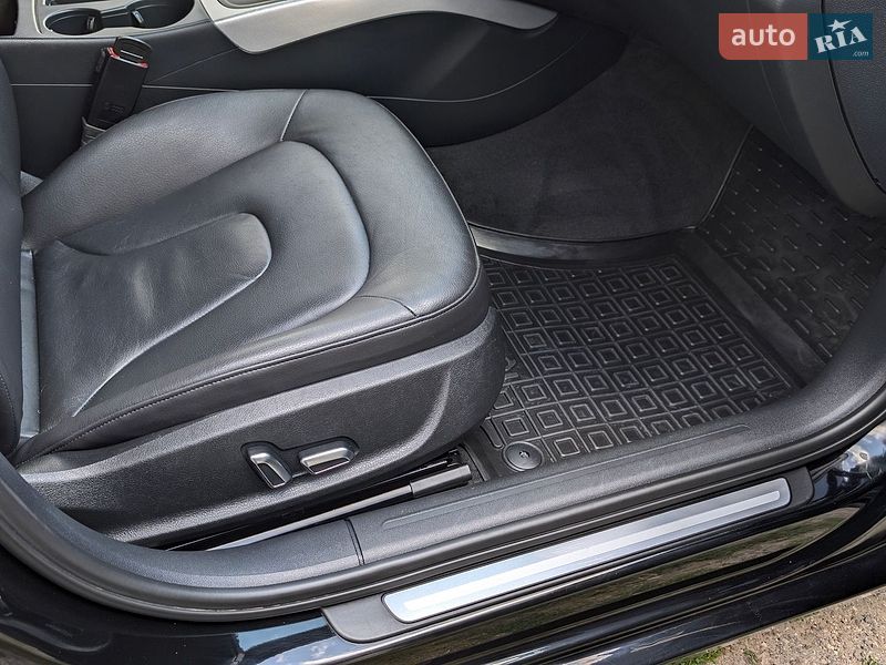 Седан Audi A4 2013 в Тернополі