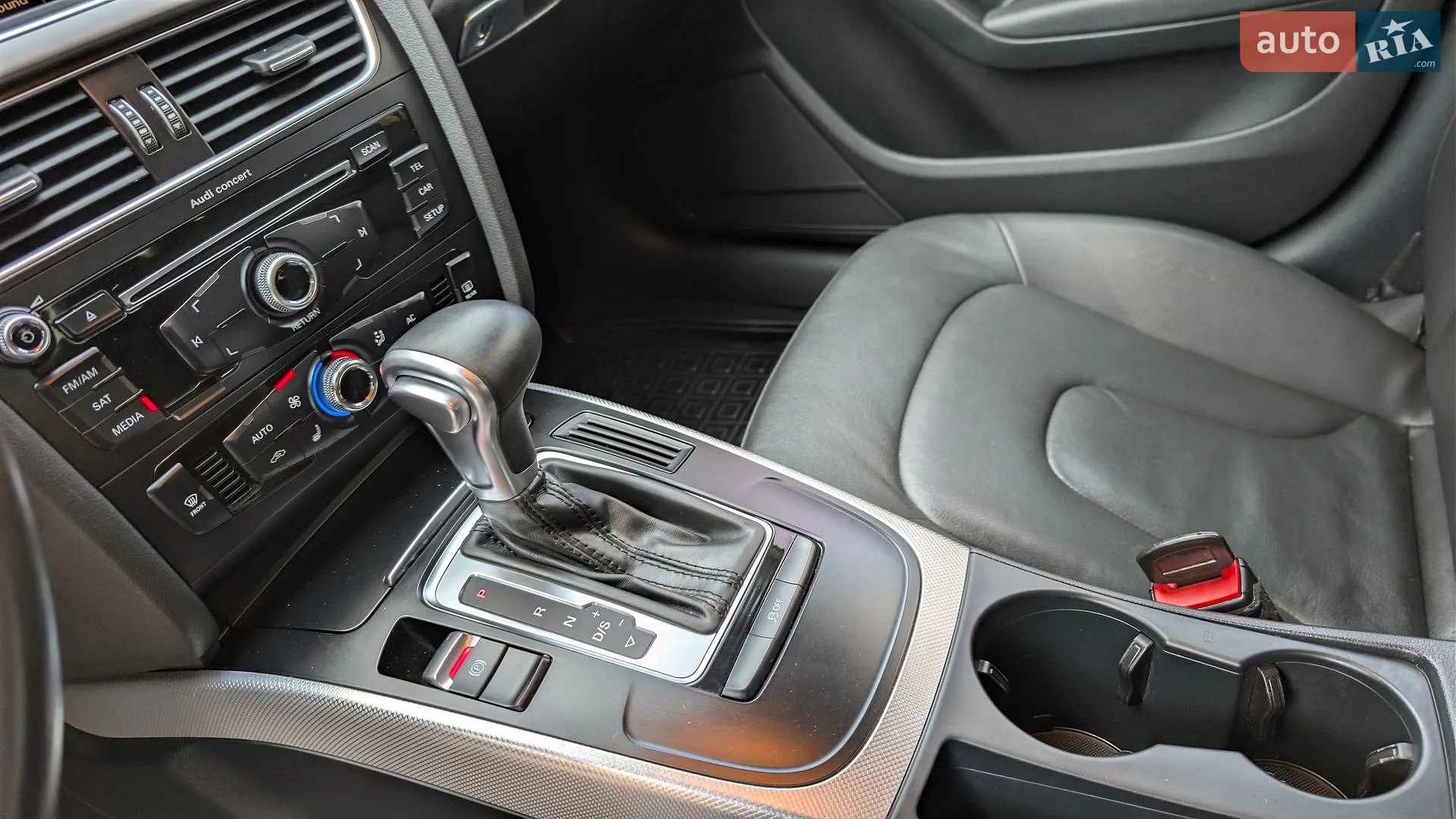 2013 Audi A4 - мініатюра 41
