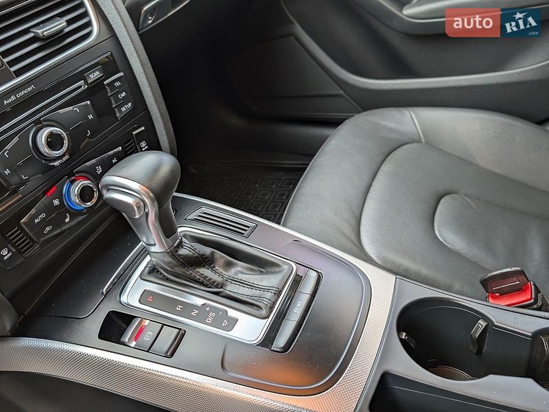 Седан Audi A4 2013 в Тернополі