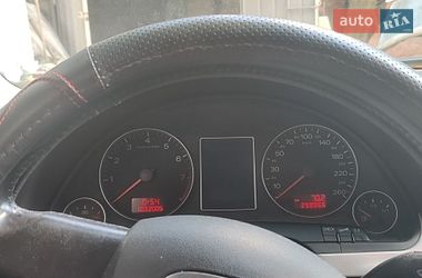 Седан Audi A4 2005 в Краснограде