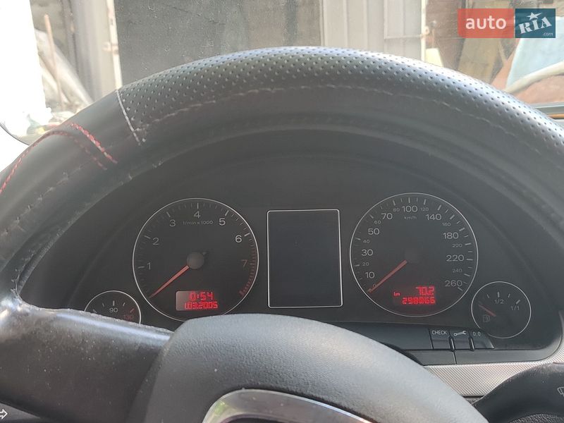 Седан Audi A4 2005 в Краснограде
