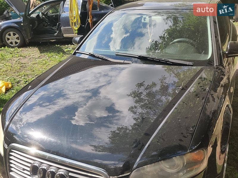 Седан Audi A4 2005 в Краснограде