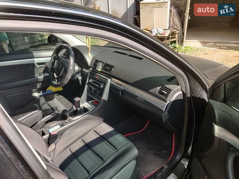 Седан Audi A4 2005 в Краснограде