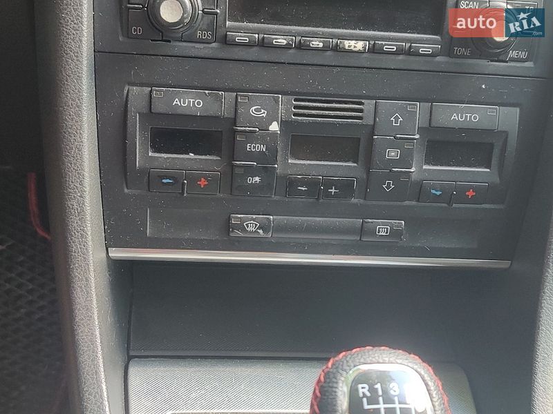 Седан Audi A4 2005 в Краснограде