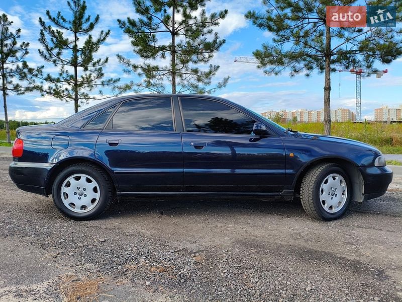 Седан Audi A4 1998 в Києві фото 4 Седан Audi A4 1998 в Києві