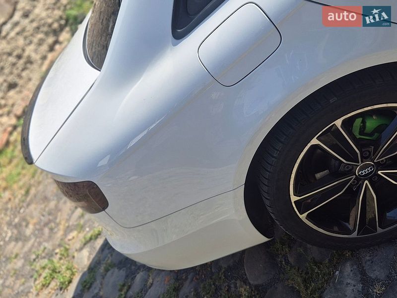 Седан Audi A4 2013 в Мукачевому фото 21 Седан Audi A4 2013 в Мукачевому