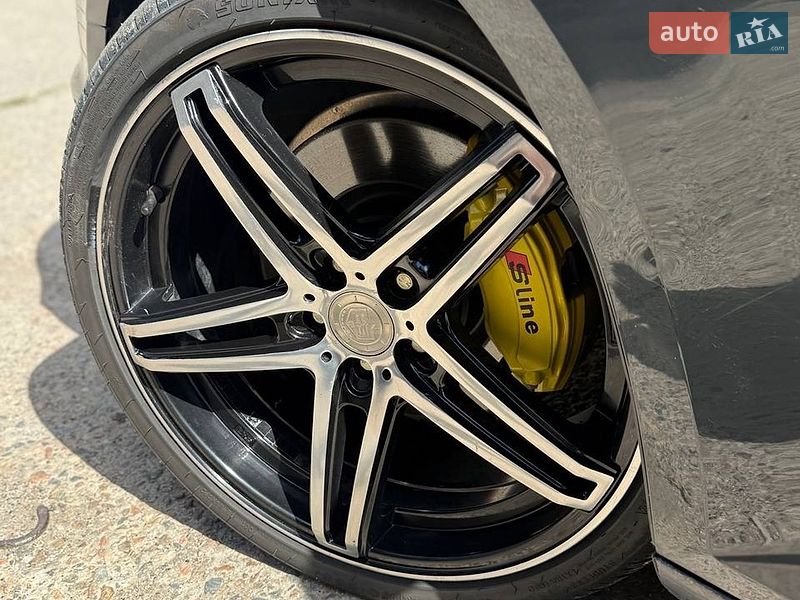 Седан Audi A4 2017 в Запоріжжі