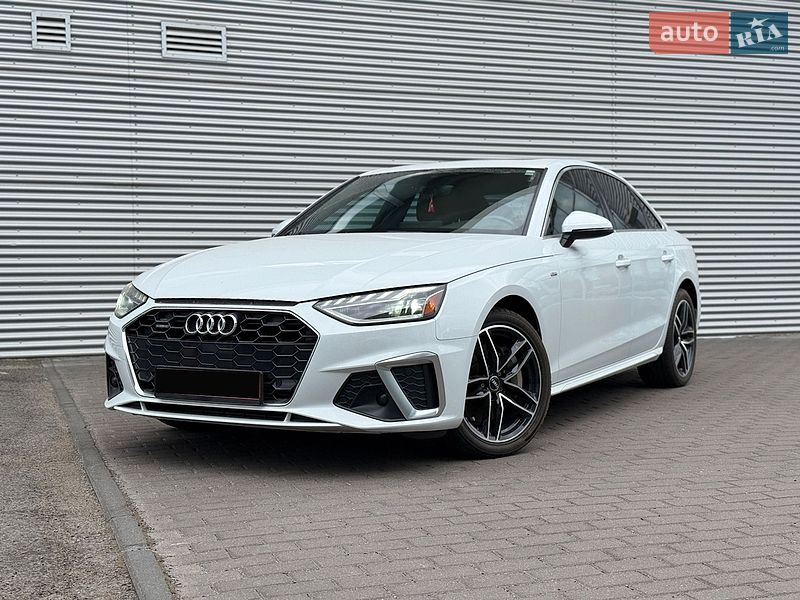 Седан Audi A4 2020 в Ровно