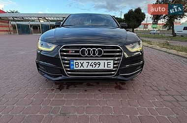 Седан Audi A4 2012 в Рівному