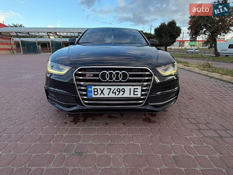 Седан Audi A4 2012 в Рівному