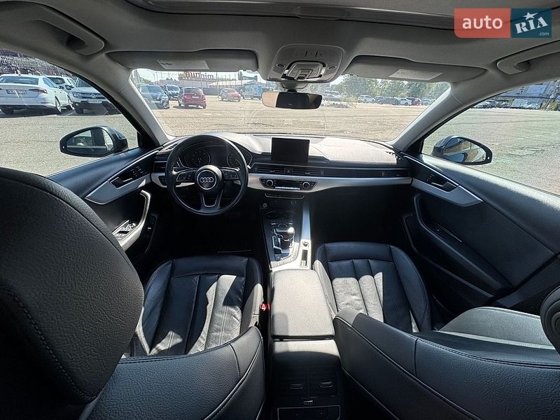 Седан Audi A4 2017 в Киеве