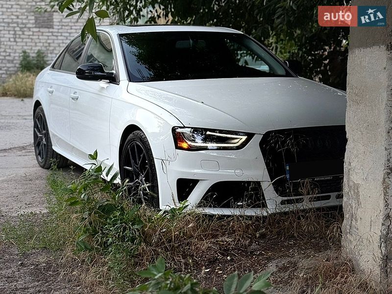 Audi A4 2014