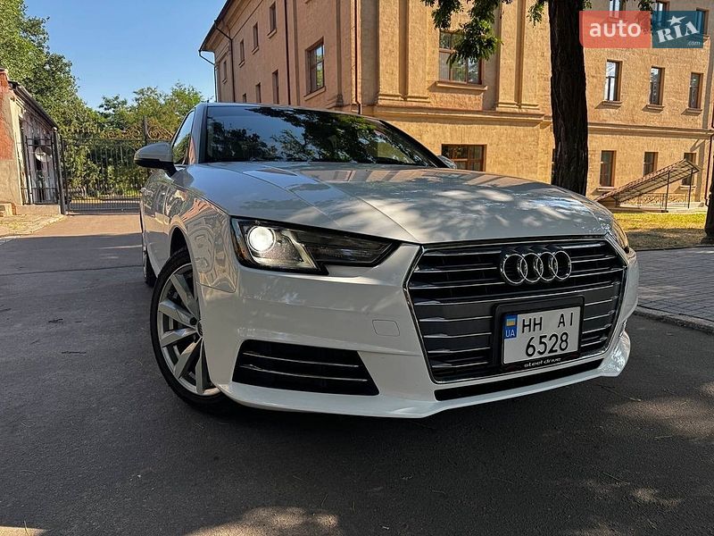 Седан Audi A4 2016 в Одессе
