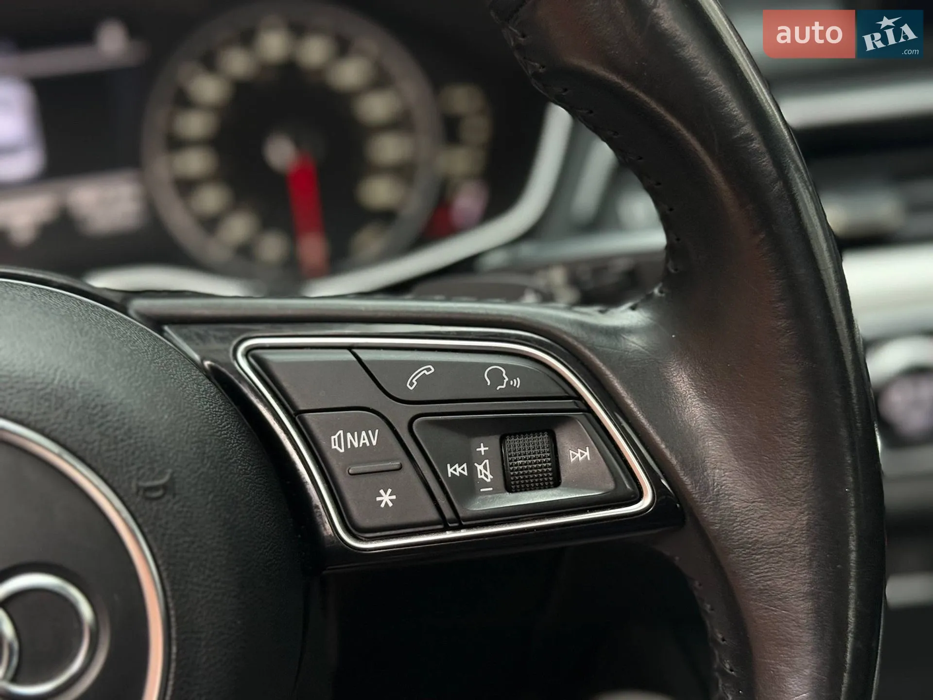 2016 Audi A4 - мініатюра 25