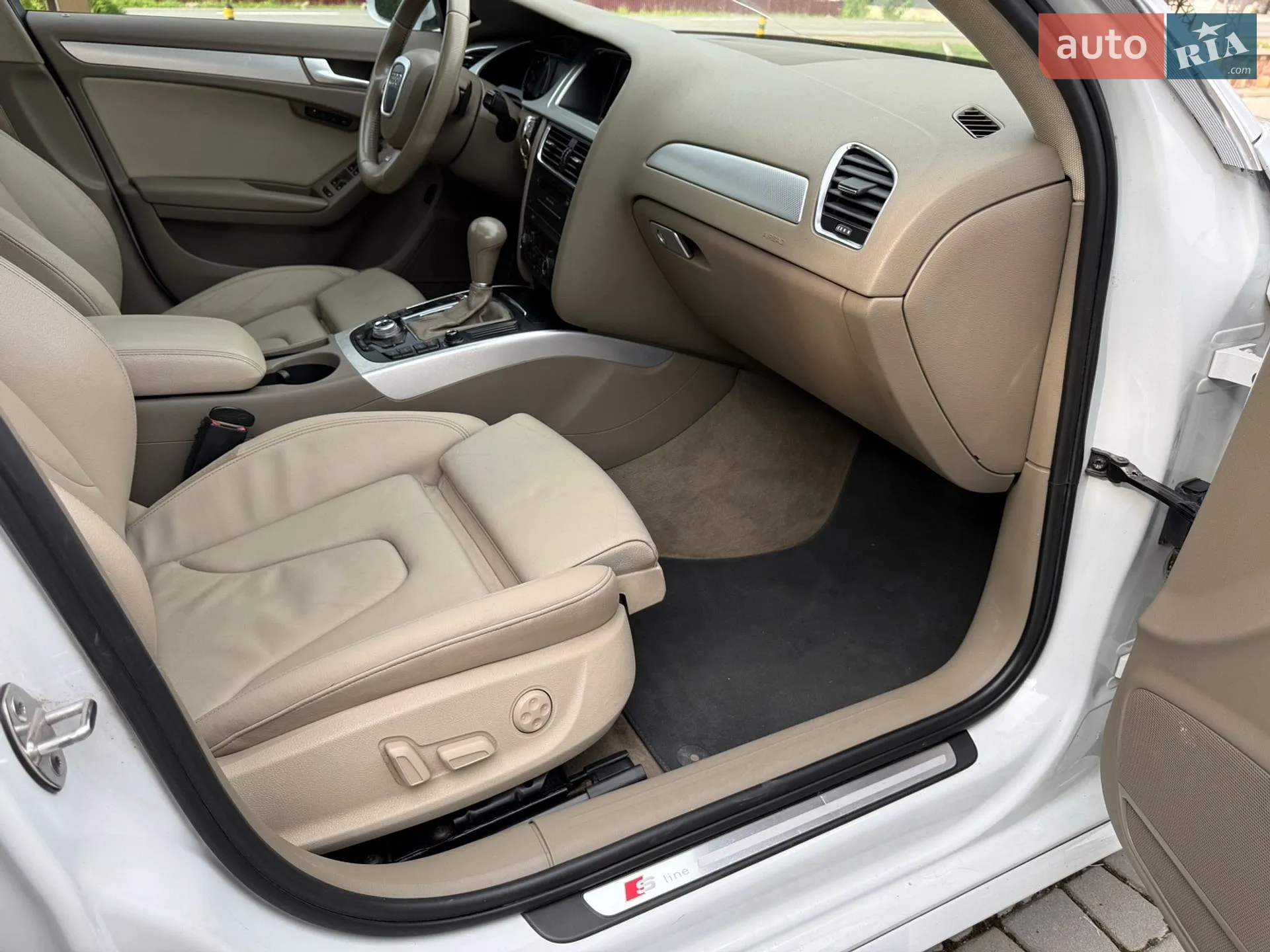 2012 Audi A4 - мініатюра 41