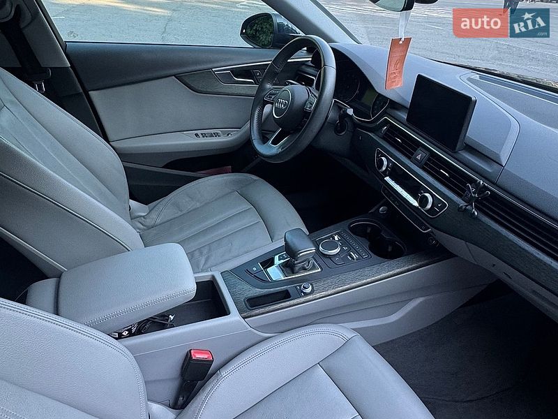 Седан Audi A4 2018 в Полтаві