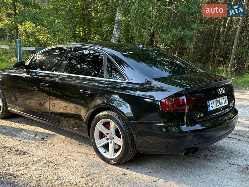 Седан Audi A4 2009 в Бобровиці