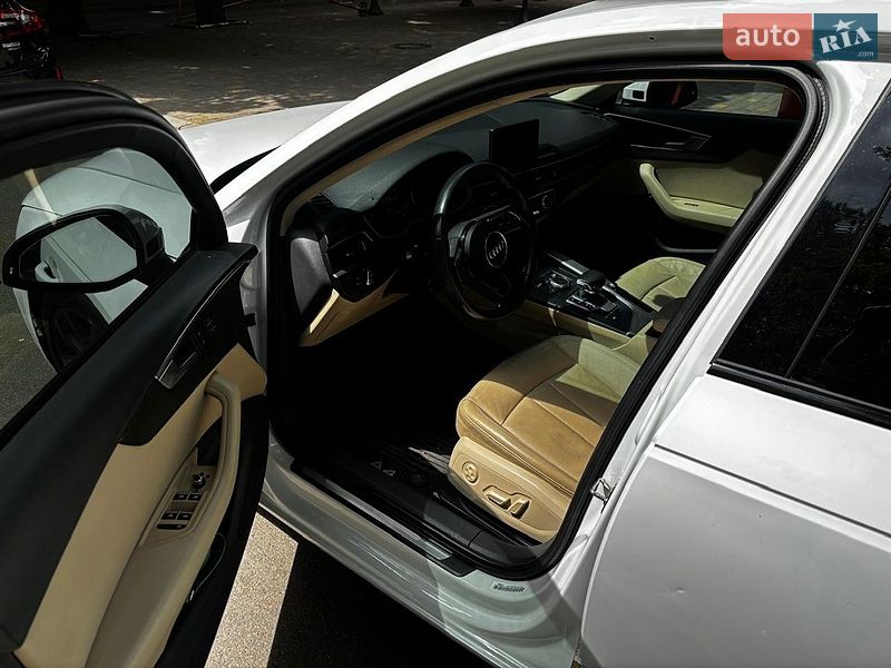 Седан Audi A4 2018 в Одесі