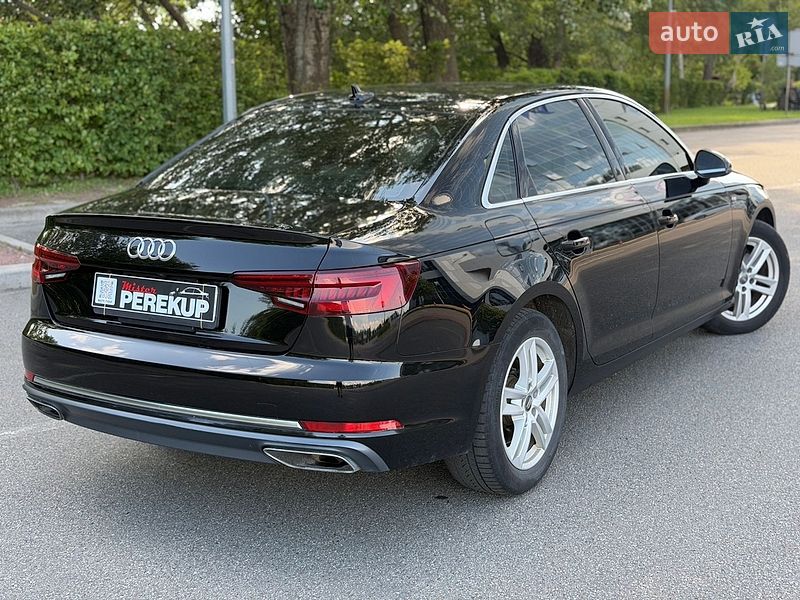 Седан Audi A4 2018 в Киеве